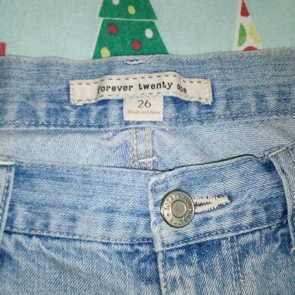 ⚡3/$20⚡ Forever 21 denim jeans shorts - Picture 3 of 4